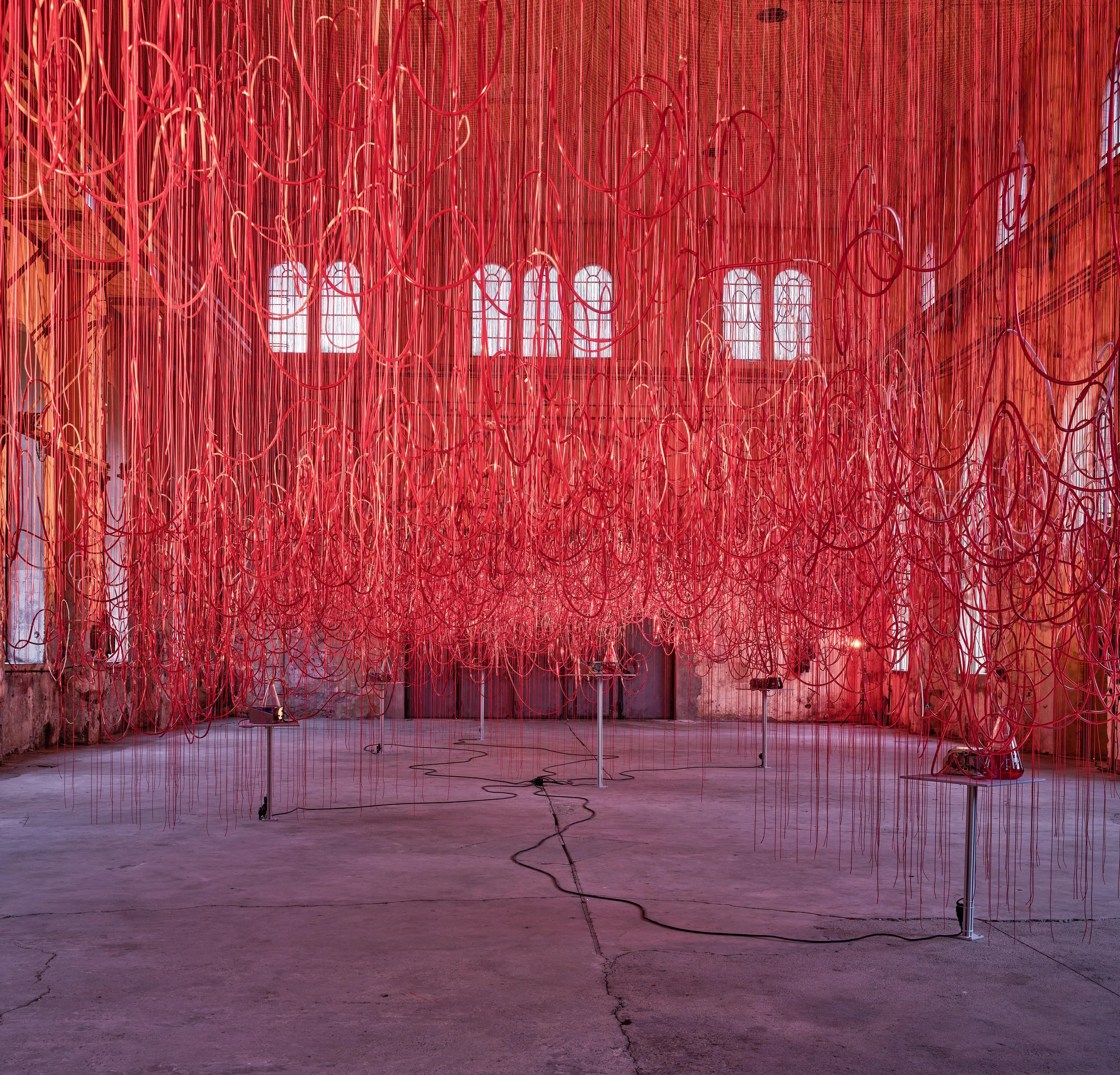 CHIHARU SHIOTA–塩田千春